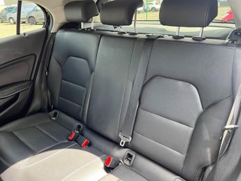 Mercedes-Benz GLA Class GLA 200 D SE