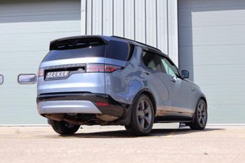 Land Rover Discovery R-DYNAMIC SE MHEV WITH GENUINE REAR SEAT CONVERSION STYLED BY SE