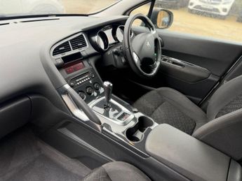 Peugeot 3008 1.6 e-HDi Active EGC Euro 5