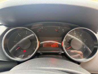 Peugeot 3008 1.6 e-HDi Active EGC Euro 5