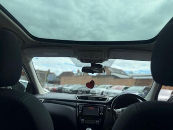 Nissan Qashqai 1.2 DIG-T Acenta SUV 5dr Petrol Manual 2WD