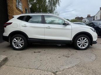 Nissan Qashqai 1.2 DIG-T Acenta SUV 5dr Petrol Manual 2WD