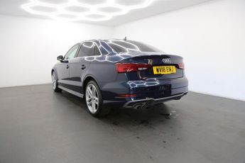 Audi A3 1.5 TFSI CoD S line S Tronic Euro 6 (s/s) 4dr