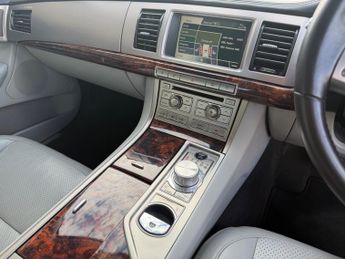 Jaguar XF PREMIUM LUXURY V6