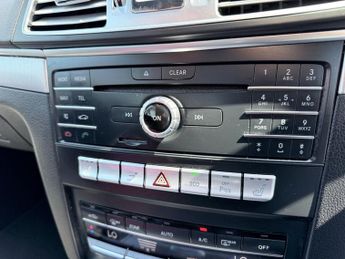 Mercedes-Benz E Class E220 BLUETEC AMG LINE