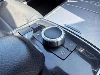Mercedes-Benz E Class E220 BLUETEC AMG LINE
