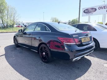 Mercedes-Benz E Class E220 BLUETEC AMG LINE