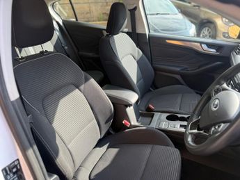 Ford Focus 1.0T EcoBoost Titanium Hatchback 5dr Petrol Auto Euro 6