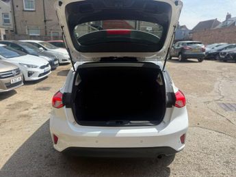 Ford Focus 1.0T EcoBoost Titanium Hatchback 5dr Petrol Auto Euro 6