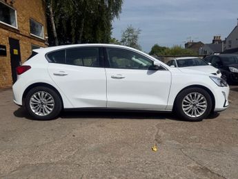 Ford Focus 1.0T EcoBoost Titanium Hatchback 5dr Petrol Auto Euro 6