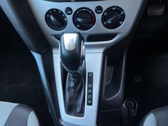 Ford Focus 1.6 Zetec Powershift Euro 5 5dr