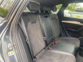 Audi Q5 2.0 TDI S line S Tronic quattro Euro 6 (s/s) 5dr