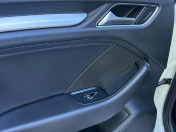 Audi A3 1.5 TFSI CoD 35 Black Edition S Tronic Euro 6 (s/s) 4dr