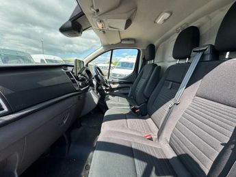 Ford Transit Custom AUTO LWB L2H2 High Roof Limited 320 Air Con Alloys Sensors EURO 