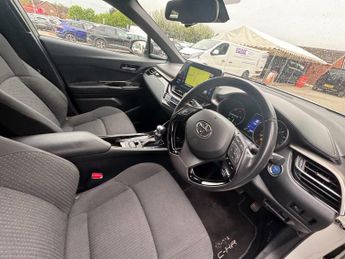 Toyota C-HR (Sold) 1.8 VVT-h Dynamic SUV 5dr Petrol Hybrid CVT Euro 6 (s/s) 