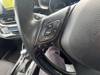 Toyota C-HR (Sold) 1.8 VVT-h Dynamic SUV 5dr Petrol Hybrid CVT Euro 6 (s/s) 