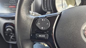 Toyota Aygo VVT-I X-PLAY X-SHIFT