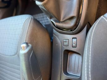 Renault Clio 0.9 TCe Dynamique S MediaNav Hatchback 5dr Petrol Manual