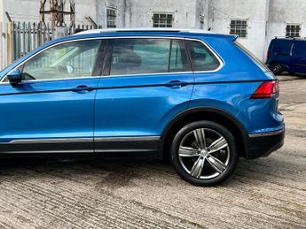 Volkswagen Tiguan SEL TDI BLUEMOTION TECHNOLOGY DSG