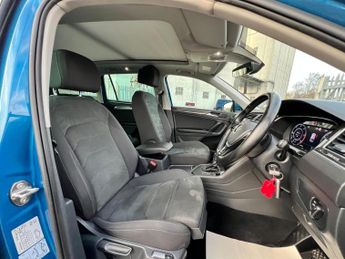 Volkswagen Tiguan SEL TDI BLUEMOTION TECHNOLOGY DSG
