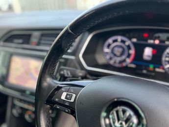 Volkswagen Tiguan SEL TDI BLUEMOTION TECHNOLOGY DSG