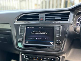 Volkswagen Tiguan SEL TDI BLUEMOTION TECHNOLOGY DSG