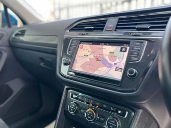 Volkswagen Tiguan SEL TDI BLUEMOTION TECHNOLOGY DSG