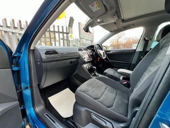 Volkswagen Tiguan SEL TDI BLUEMOTION TECHNOLOGY DSG