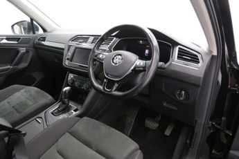 Volkswagen Tiguan 2.0 TDI BlueMotion Tech SEL DSG Euro 6 (s/s) 5dr