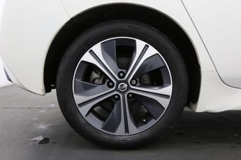 Nissan LEAF 40kWh Tekna Auto 5dr
