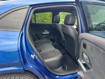 Mercedes-Benz EQA EQA 300 4Matic AMG Line Premium Plus Auto Electric 66 KWH PAN RO