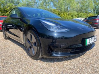 Tesla Model 3 Standard Range Plus Auto RWD 4dr