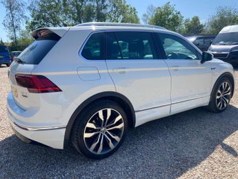 Volkswagen Tiguan 2.0 TDI BlueMotion Tech R-Line DSG 4Motion Euro 6 (s/s) 5dr