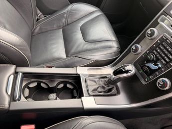 Volvo XC60 D4 R-DESIGN LUX NAV AWD