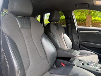 Audi A3 1.5 TFSI CoD 35 Black Edition Sportback S Tronic Euro 6 (s/s) 5d