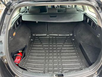 Toyota Auris VVTI BUSINESS EDITION TOURING SPORTS TSS