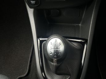 Renault Clio 0.9 TCe Dynamique MediaNav Euro 5 (s/s) 5dr