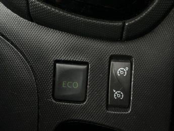 Renault Clio 0.9 TCe Dynamique MediaNav Euro 5 (s/s) 5dr