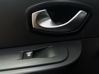 Renault Clio 0.9 TCe Dynamique MediaNav Euro 5 (s/s) 5dr