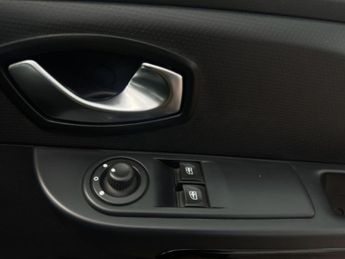 Renault Clio 0.9 TCe Dynamique MediaNav Euro 5 (s/s) 5dr