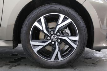 Toyota Yaris 1.5 VVT-h Design E-CVT Euro 6 (s/s) 5dr