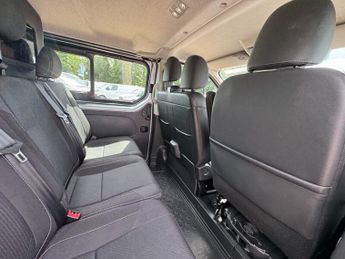 Renault Trafic Crew Cab [SOLD SM] AUTO LWB L2H1 Low Roof Sport LI30 Air Con Nav