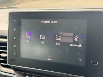 Renault Trafic Crew Cab [SOLD SM] AUTO LWB L2H1 Low Roof Sport LI30 Air Con Nav