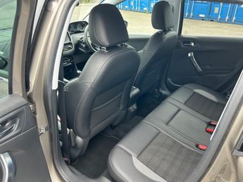 Peugeot 2008 E-HDI ALLURE FAP AUTOMATIC 53,000 MILES F.S.H £20 ROAD TAX