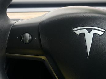 Tesla Model 3 (Dual Motor) Performance Auto 4WDE 4dr (Performance Upgrade)