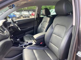 Hyundai TUCSON 1.7 CRDi Blue Drive Sport Edition DCT Euro 6 (s/s) 5dr
