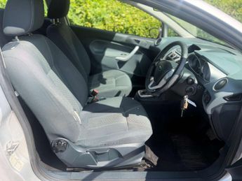 Ford Fiesta 1.4 Fiesta Zetec Auto 3dr
