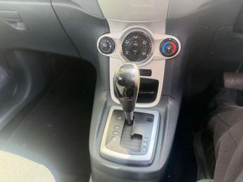 Ford Fiesta 1.4 Fiesta Zetec Auto 3dr
