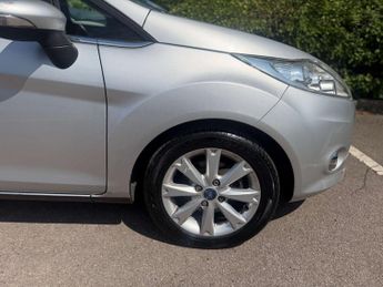 Ford Fiesta 1.4 Fiesta Zetec Auto 3dr