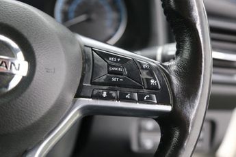 Nissan LEAF 40kWh N-Connecta Auto 5dr